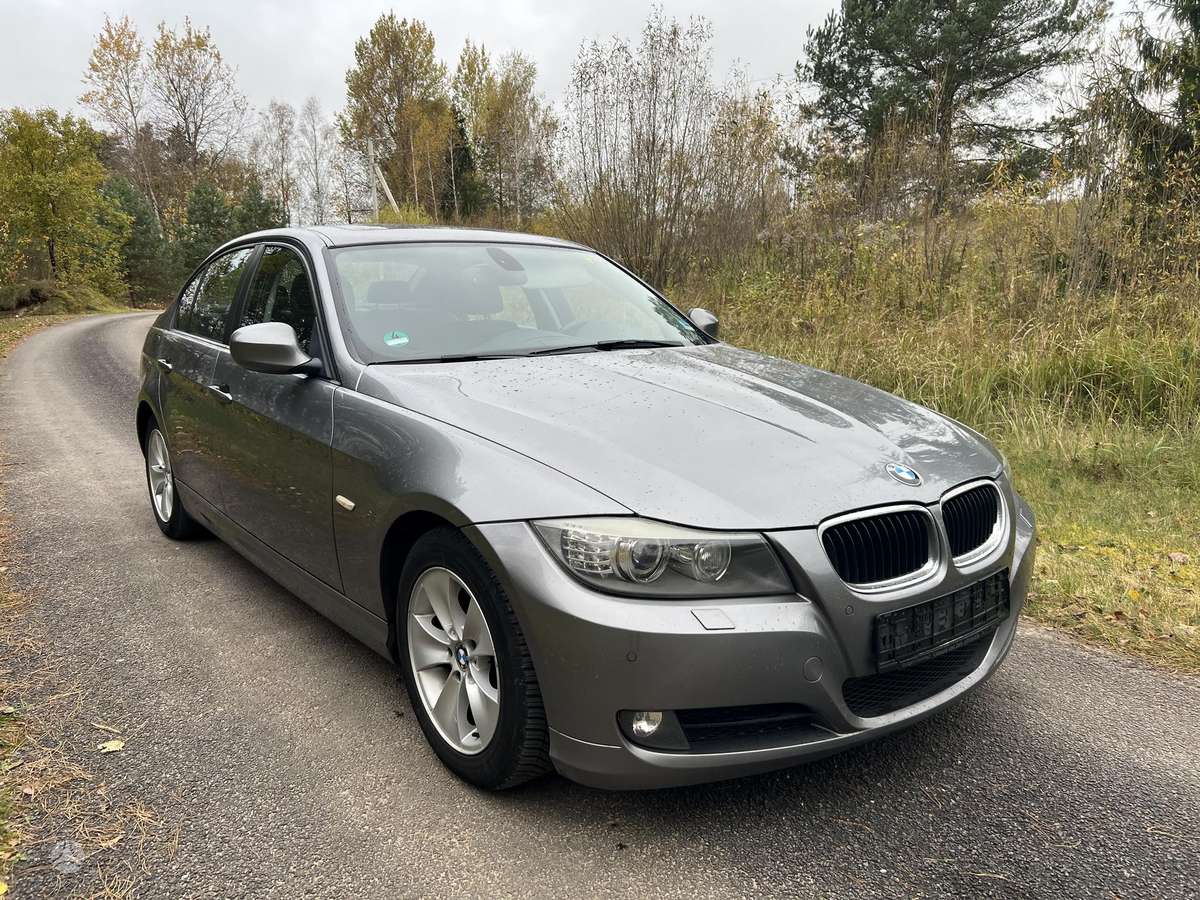 BMW 318, 2.0 l., Седан