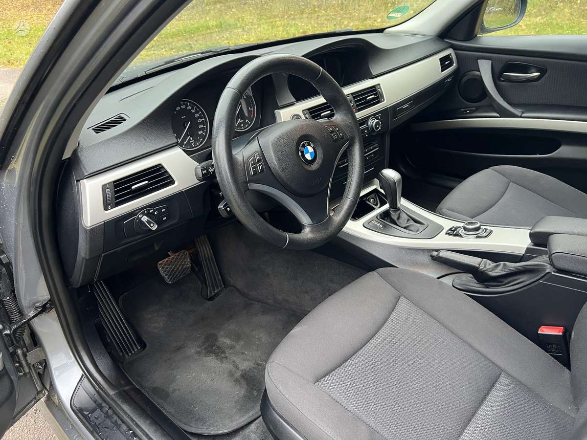 BMW 318, 2.0 l., Седан