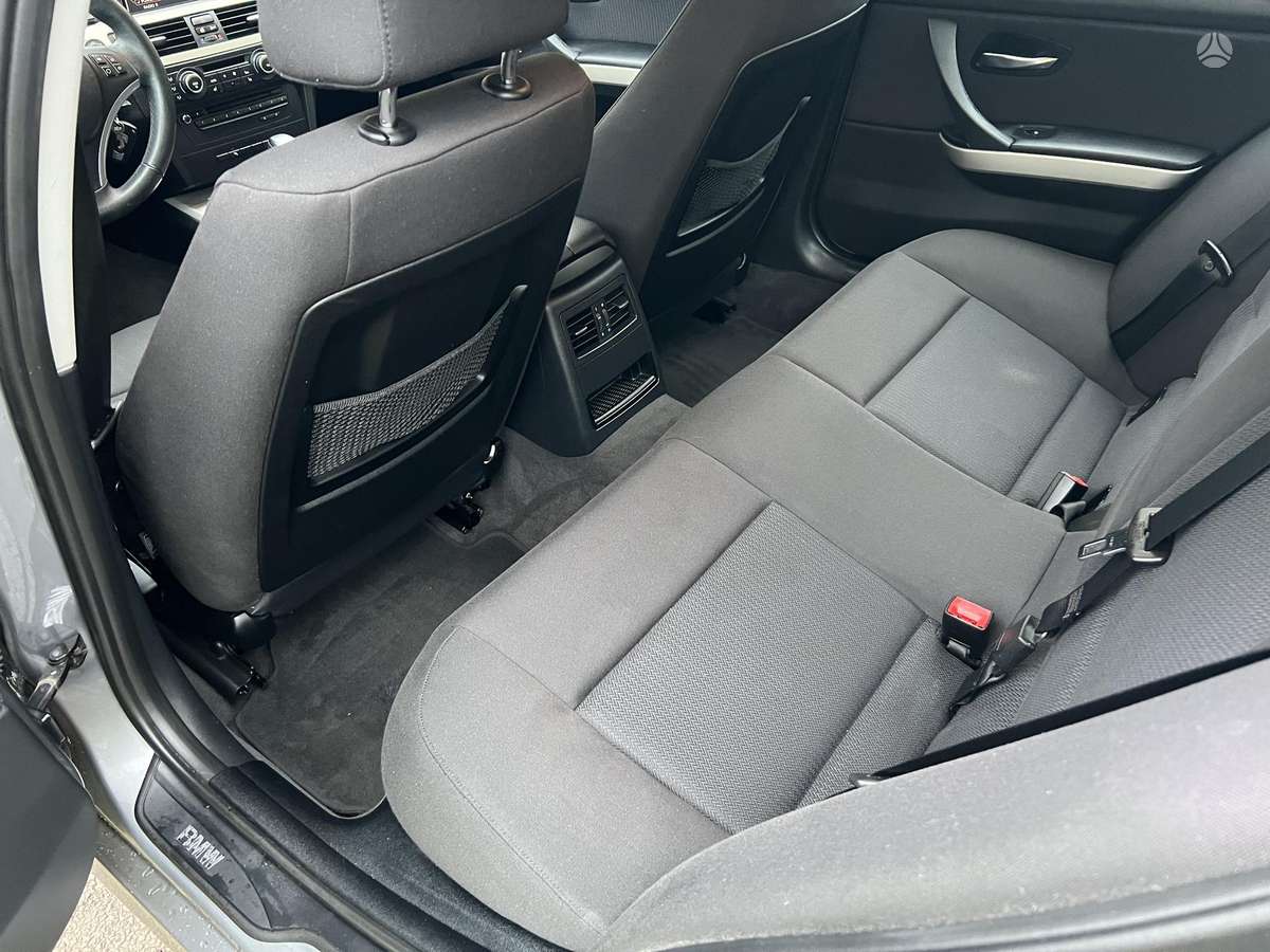 BMW 318, 2.0 l., Седан
