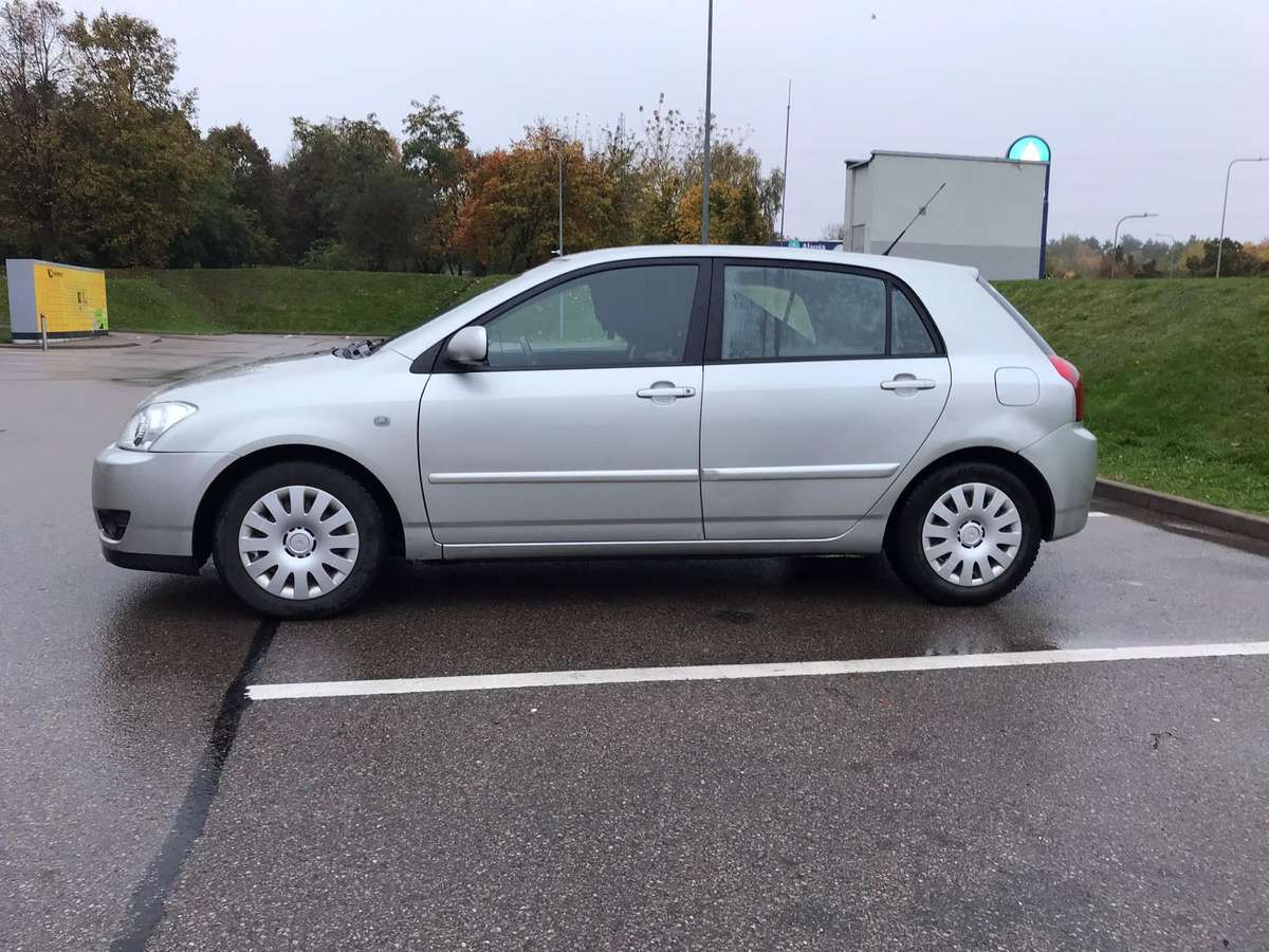 Toyota Corolla, 1.4 l., Хэтчбек