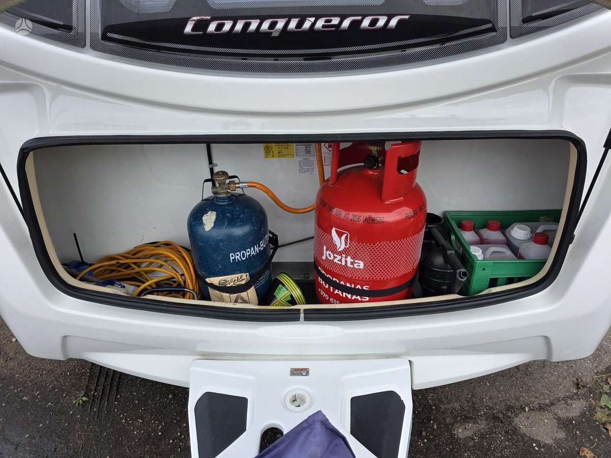 Swift Conqueror 650, кемперы