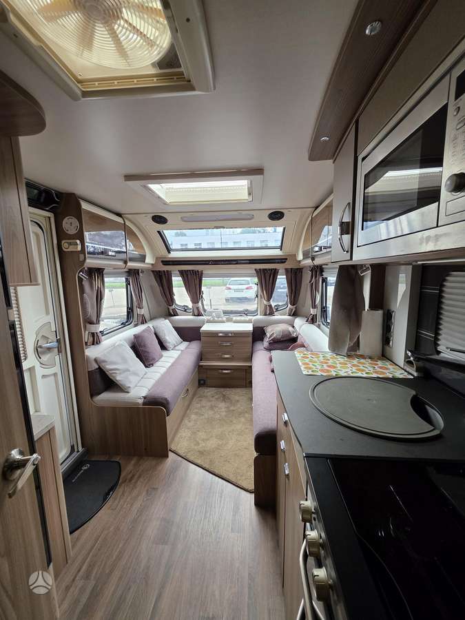 Swift Conqueror 650, кемперы