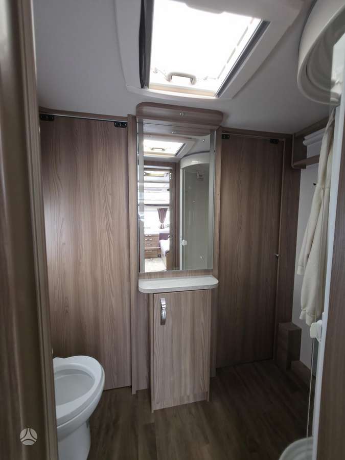 Swift Conqueror 650, кемперы