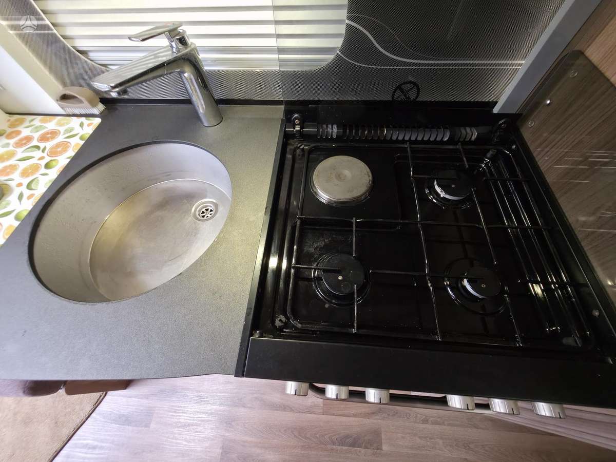 Swift Conqueror 650, caravans