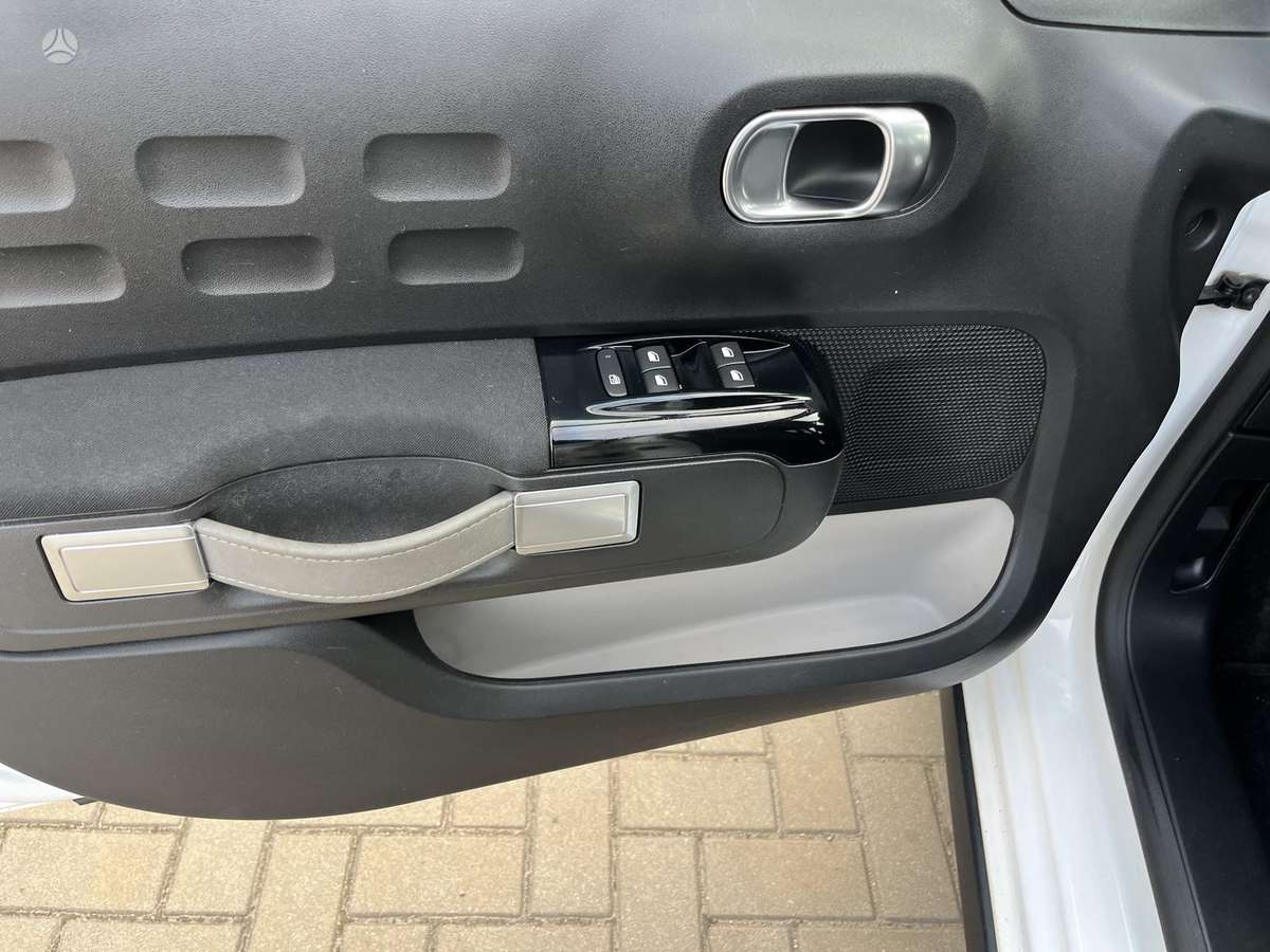Citroen C3, 1.2 l., hatchback