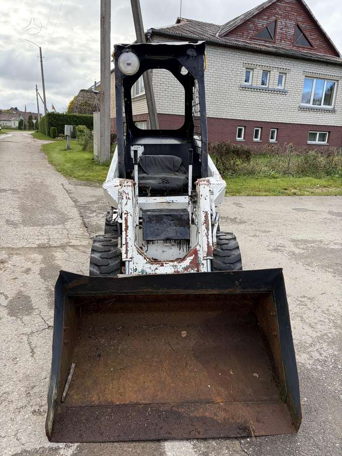 Bobcat 310, mini krautuvai