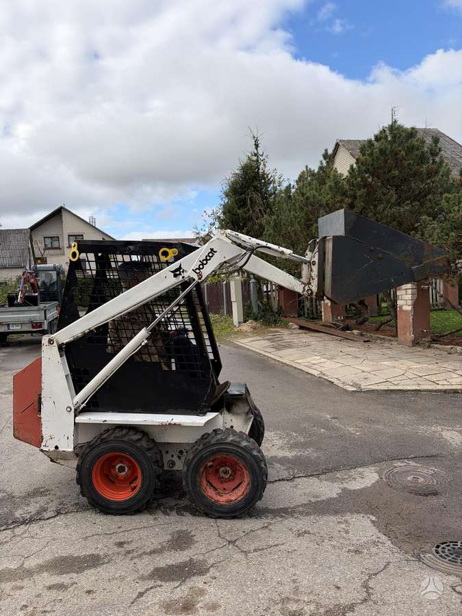 Bobcat 310, mini krautuvai