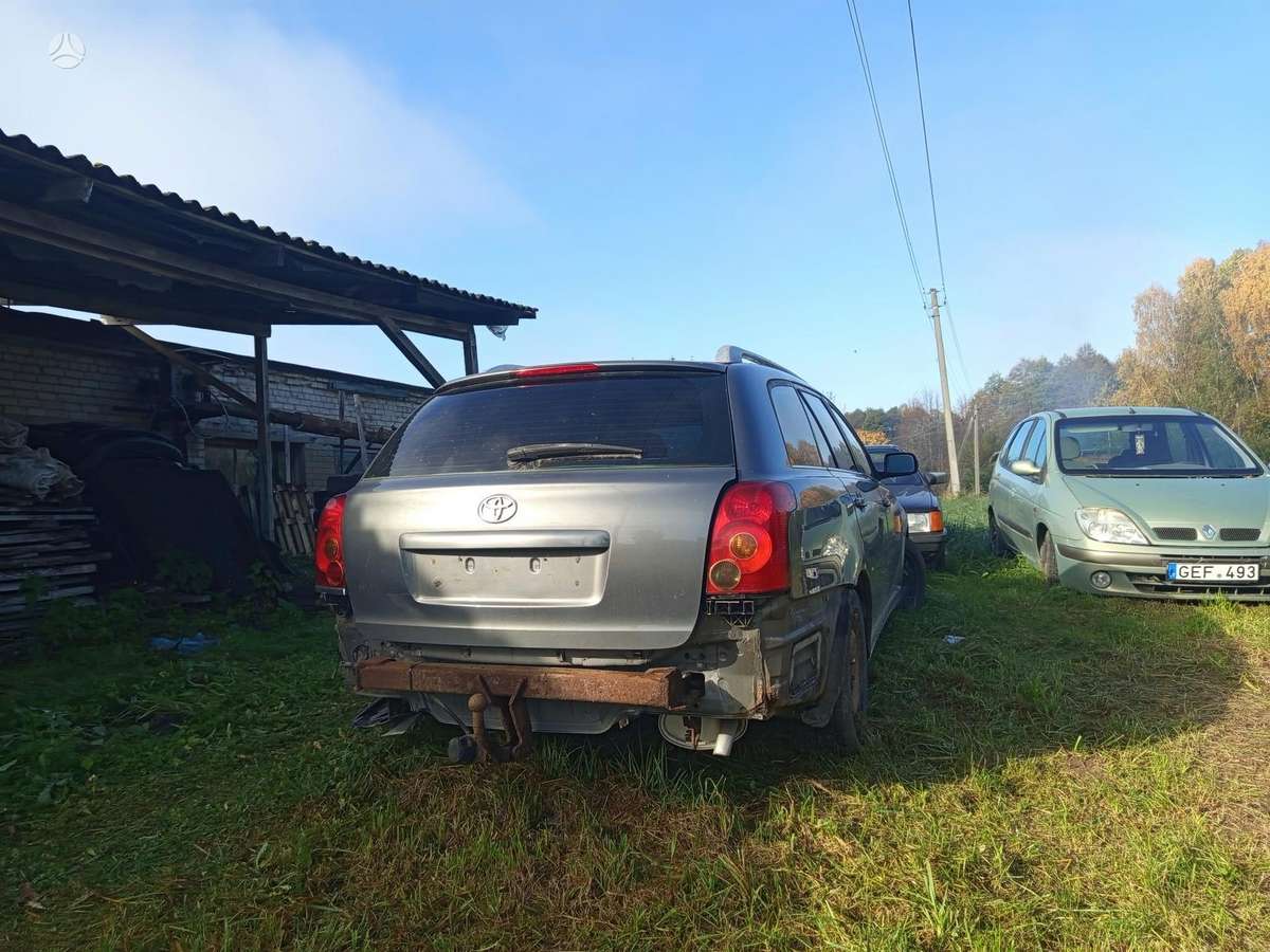 Toyota Avensis Dalimis