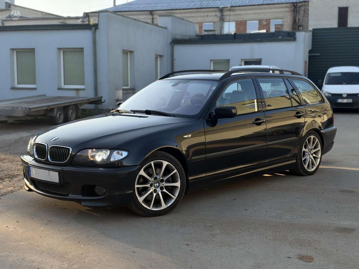BMW 330