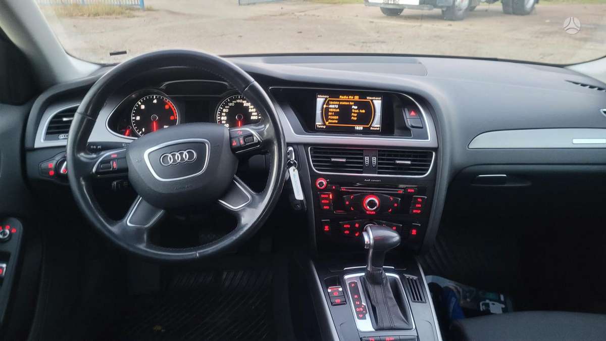 Audi A4, 2.0 l., Универсал