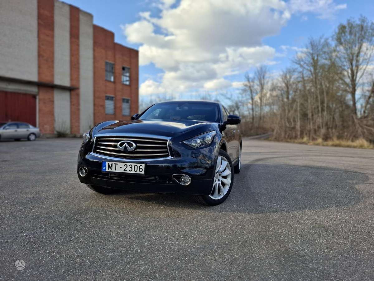 Infiniti FX30