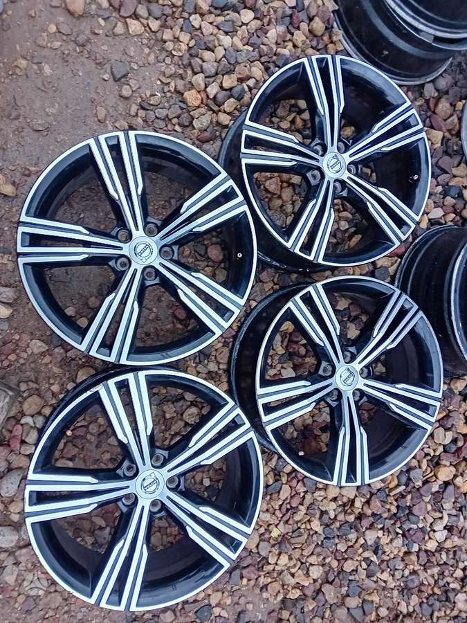 Volvo, light alloy, R19