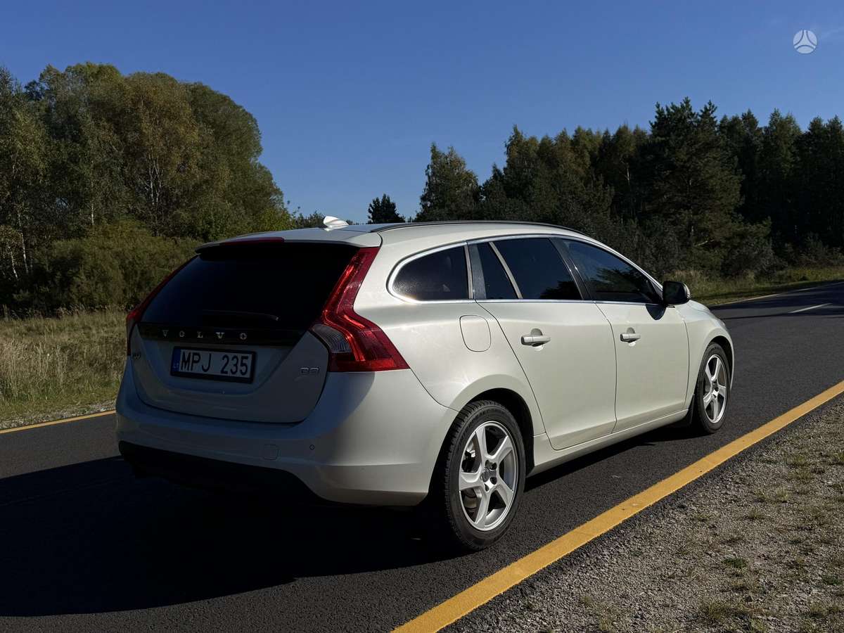 Volvo V60, 2.0 l., Универсал