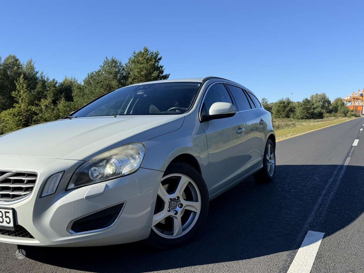 Volvo V60, 2.0 l., Универсал
