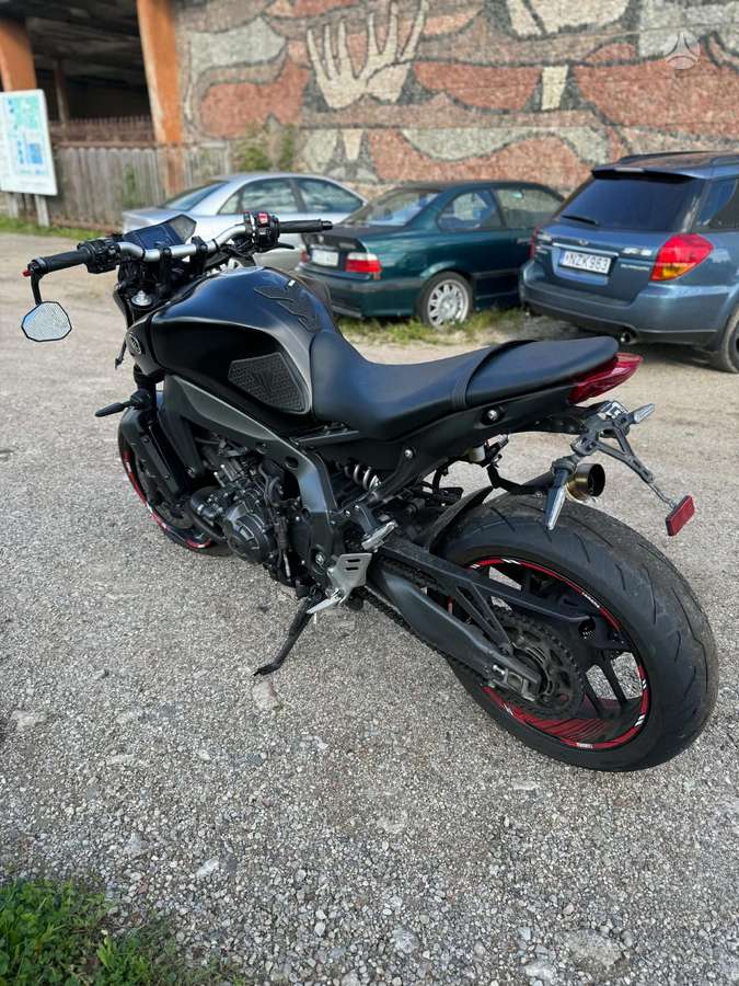 Yamaha MT 09, street / classic