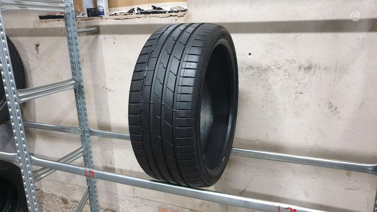 Hankook Ventus S1 Evo 3 apie 7mm, summer 235/35 R19 | A32742040