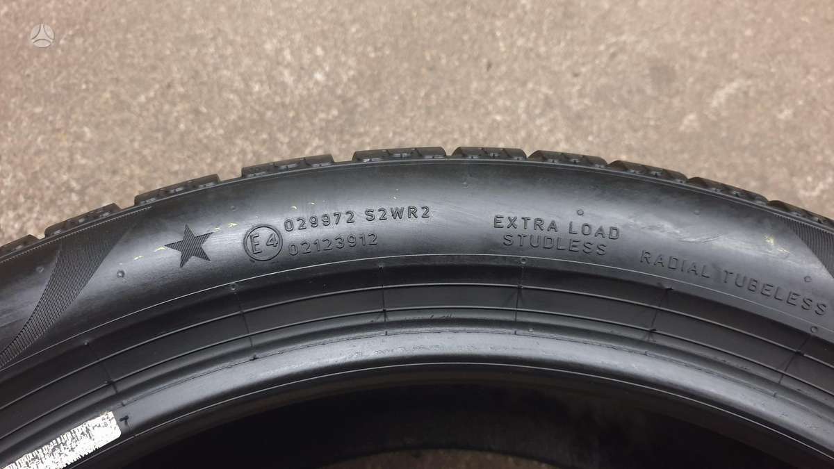 Pirelli PZero TM Winter, зимние 255/40 R19