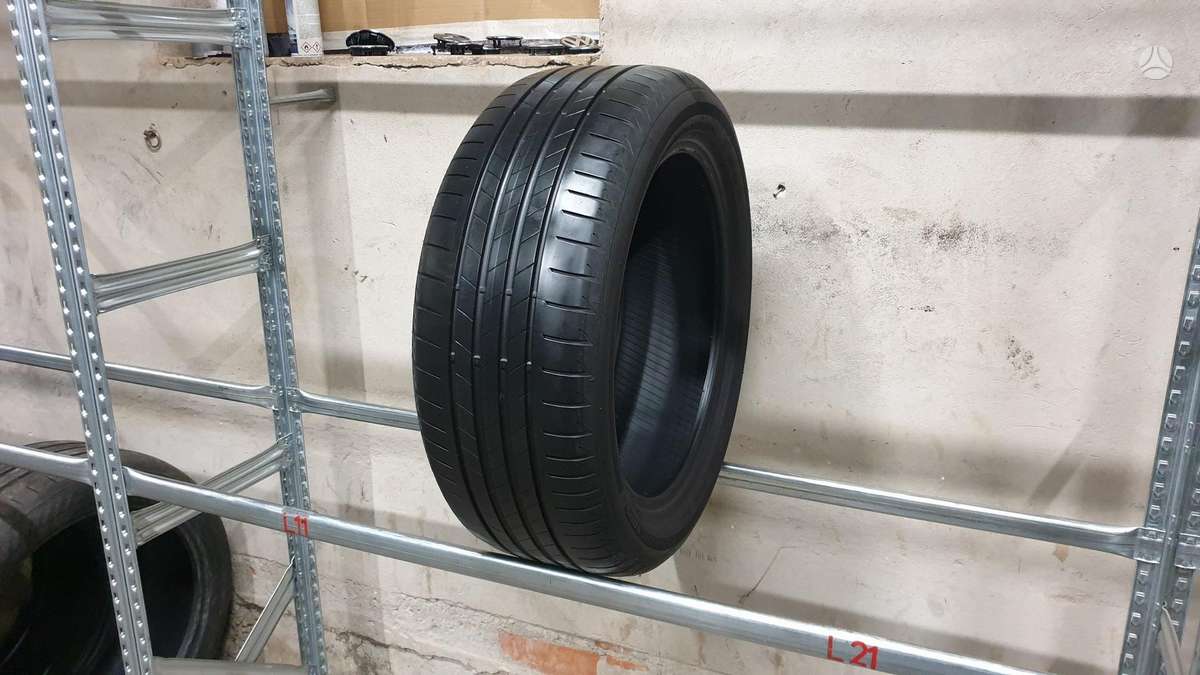 Bridgestone Turanza T005, летние 225/50 R18