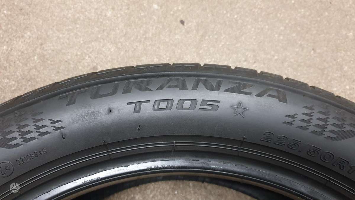 Bridgestone Turanza T005, летние 225/50 R18