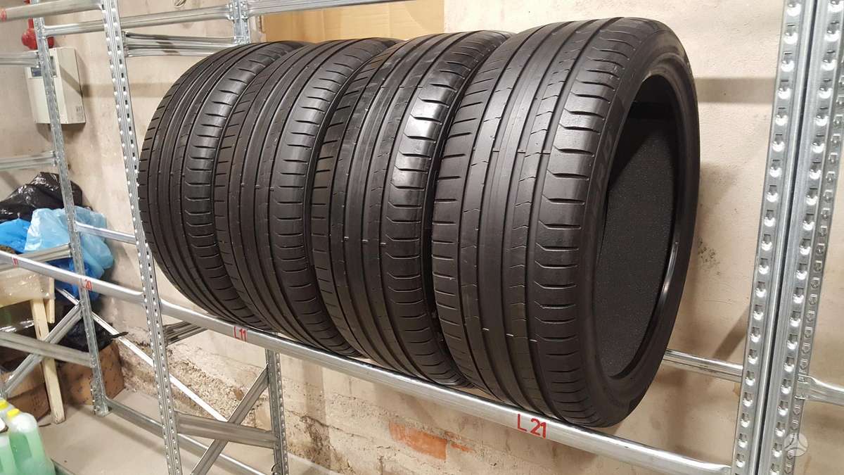 Pirelli PZero TM, летние 255/40 R21