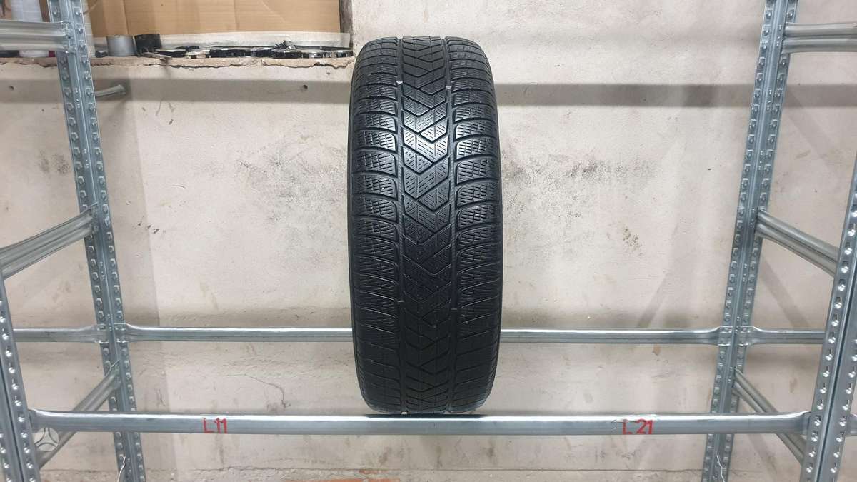 Pirelli ScorpionWinter, winter 235/55 R19
