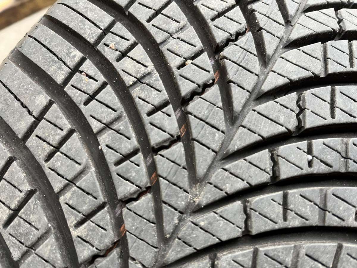 Goodyear Vector4Seasons Gen-3, всесезонные 235/45 R18