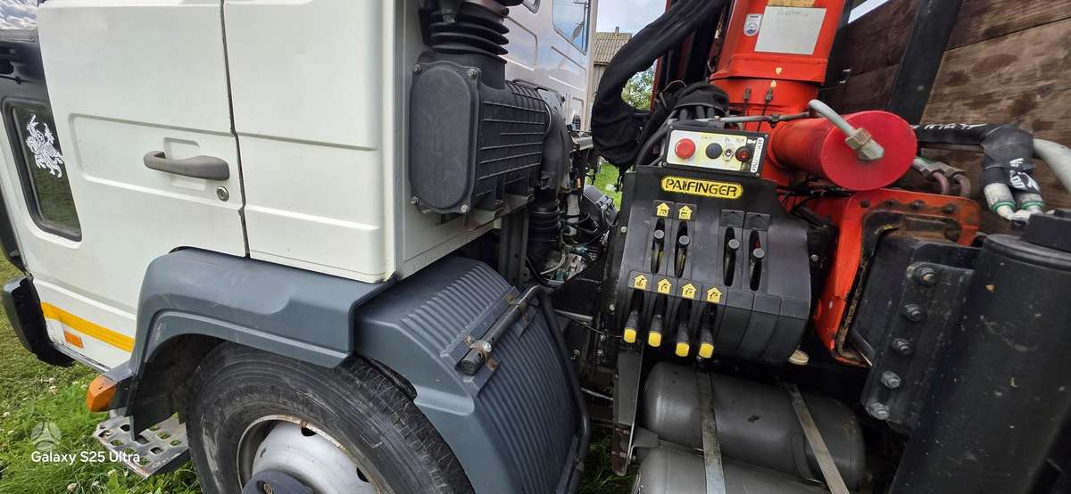 Volvo Fl15, crane trucks