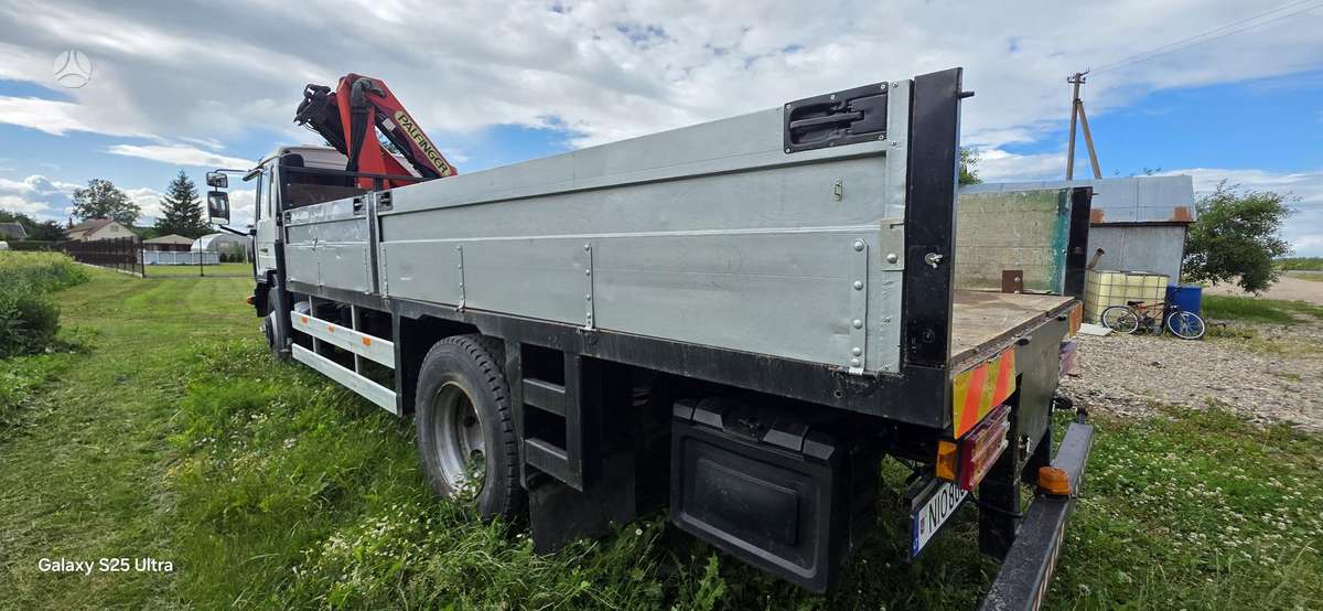 Volvo Fl15, su kranu