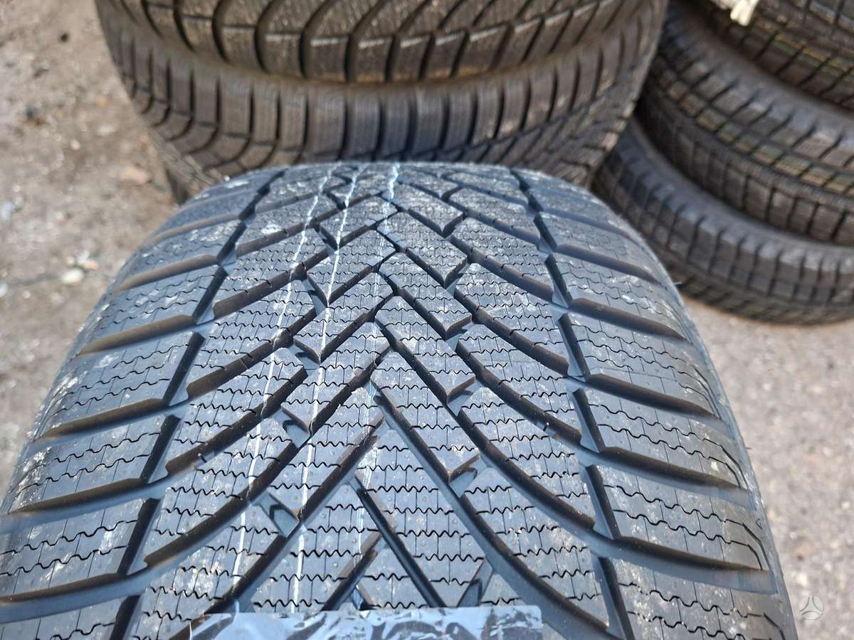 Austone, зимние 245/40 R19
