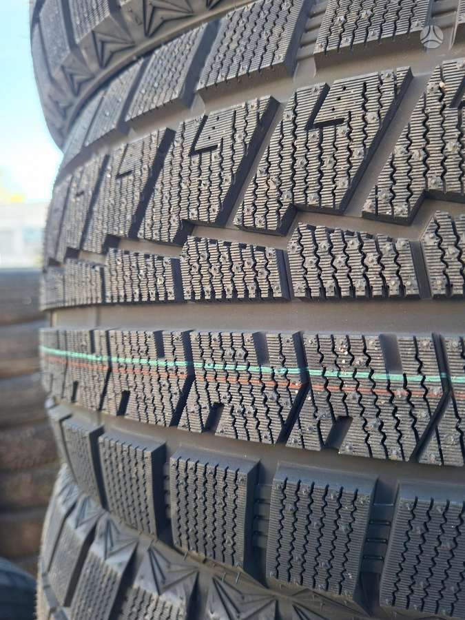 Maxtrek, winter 255/40 R19