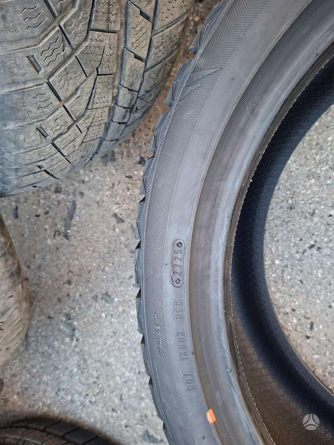 Maxtrek, žieminės 255/40 R19