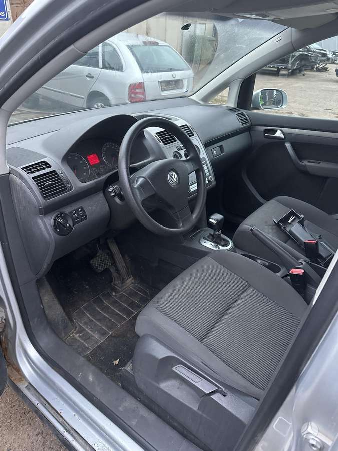 Volkswagen Touran детали кузова