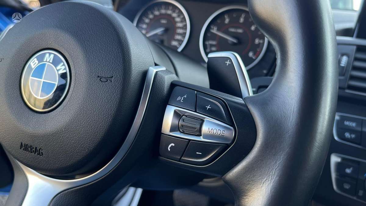 BMW 116, 2.0 l., hatchback