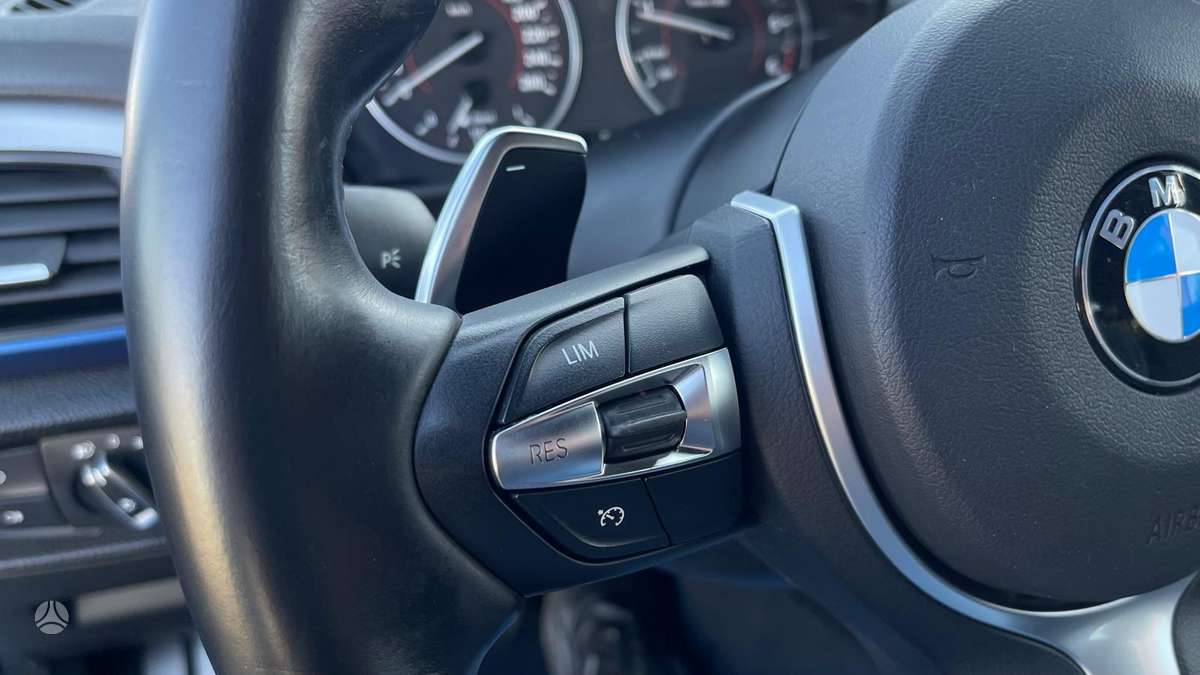 BMW 116, 2.0 l., hatchback