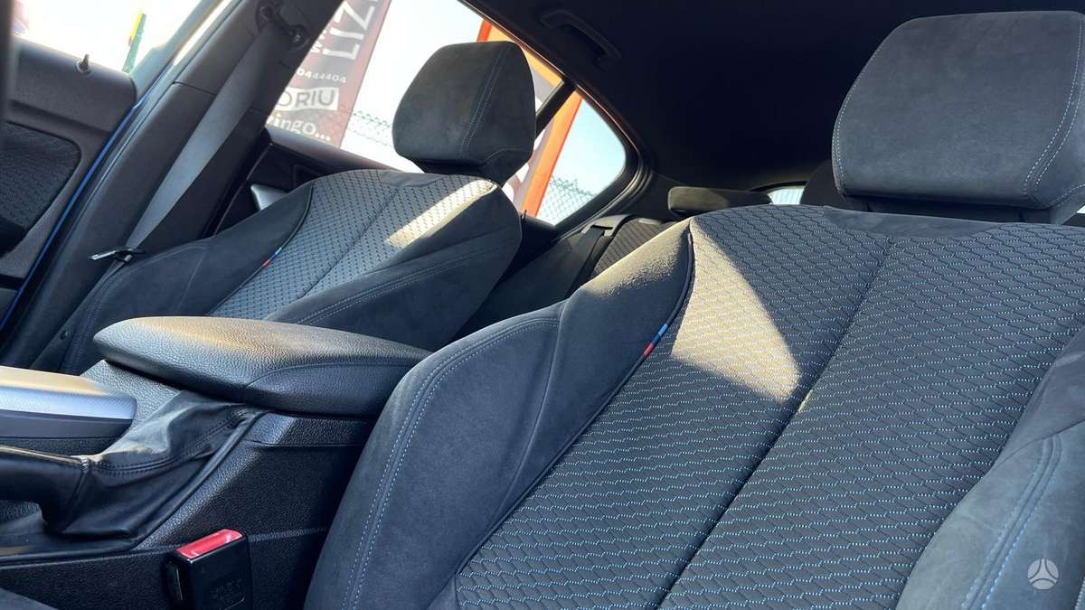BMW 116, 2.0 l., hatchback