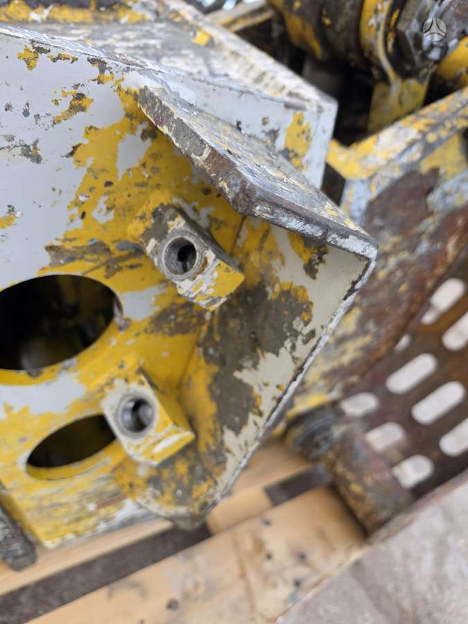 Atlas Copco MG800, грейферы