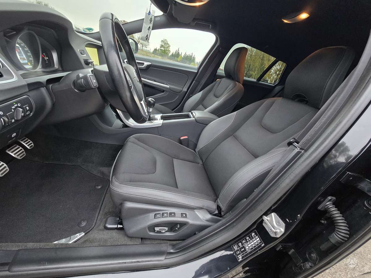 Volvo V60, 2.0 l., Универсал
