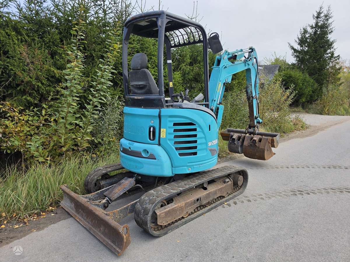 Kobelco SK25SR-6, мини-экскаваторы