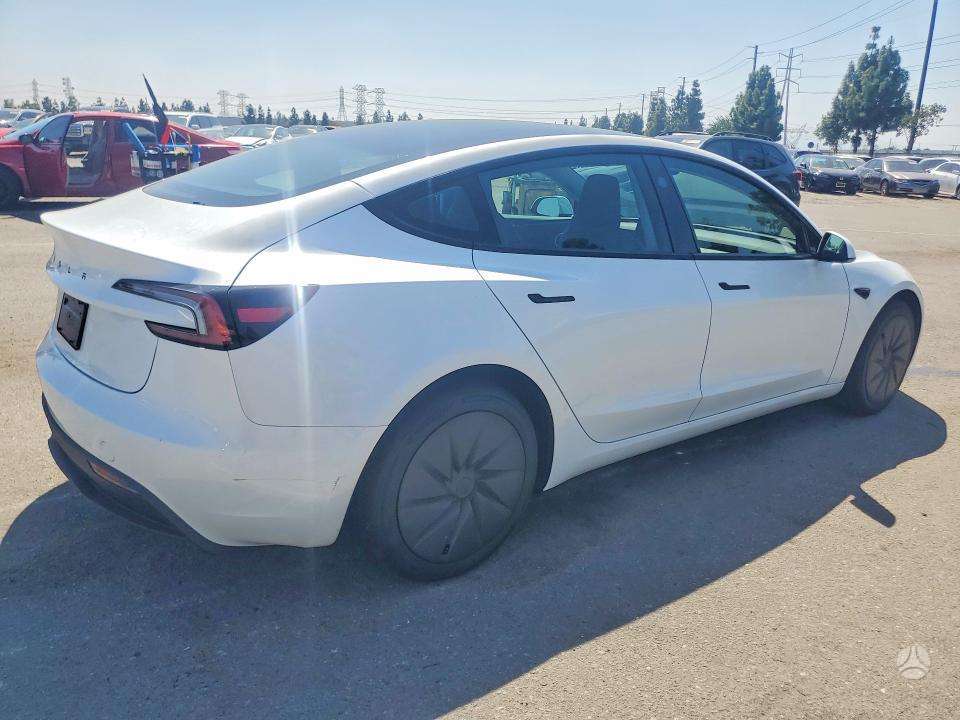 Tesla Model 3, 60 кВт·ч, Седан