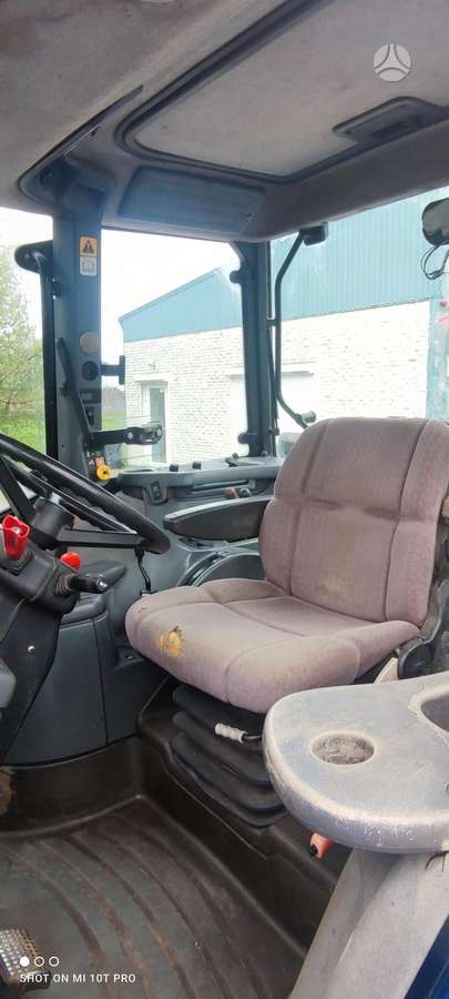 New Holland TS 115, traktoriai