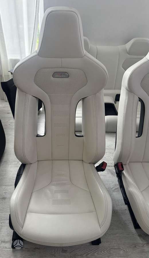 BMW M4 salono detalės