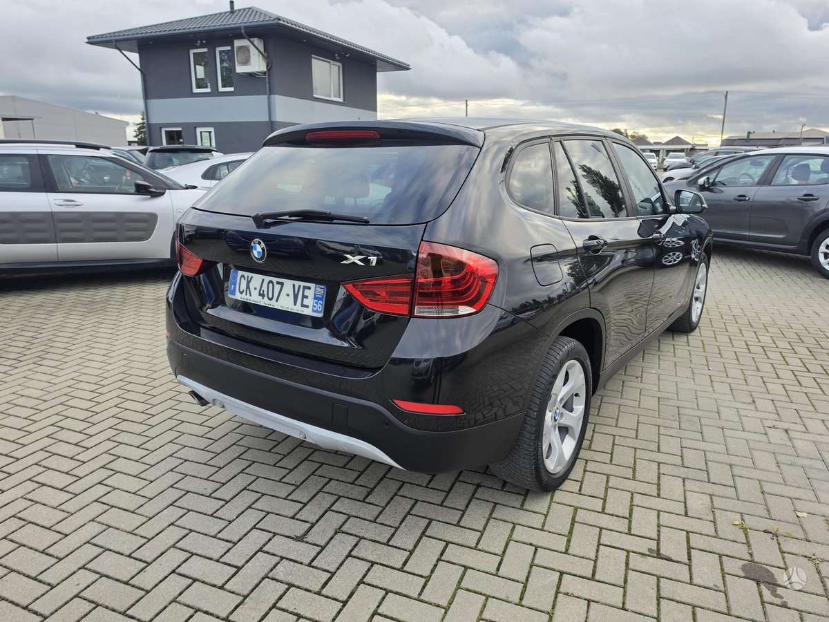 BMW X1, 2.0 l., Хэтчбек