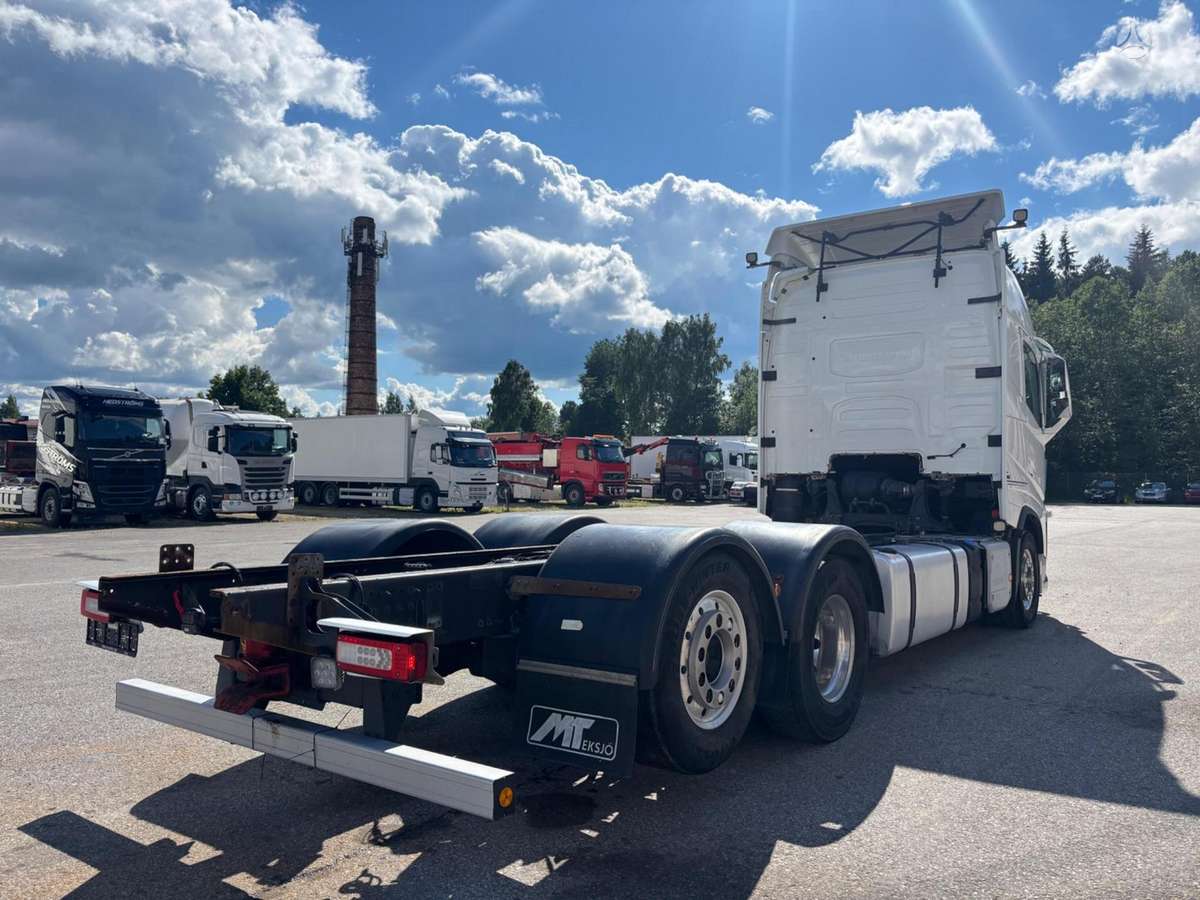 Volvo FH500, шасси
