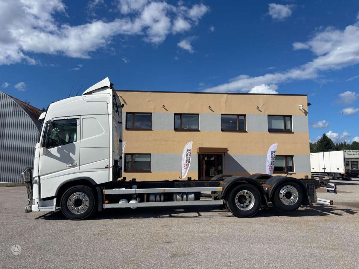 Volvo FH500, шасси