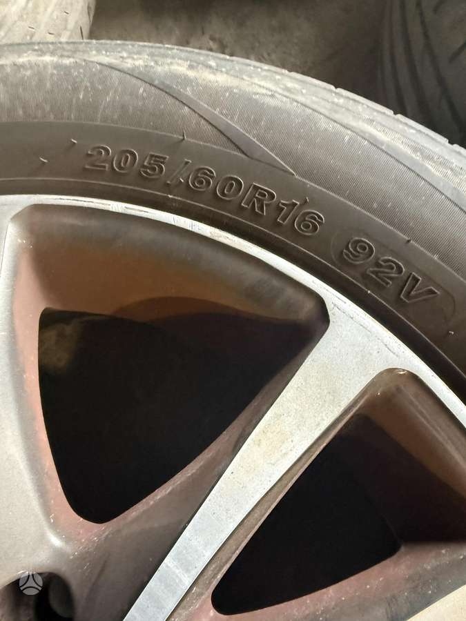 Toyota Verso, light alloy, R16