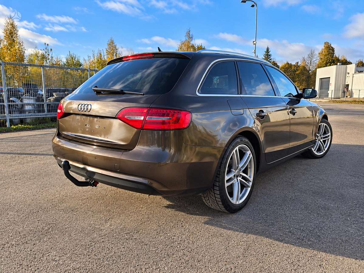 Audi A4, 2.0 l., Универсал