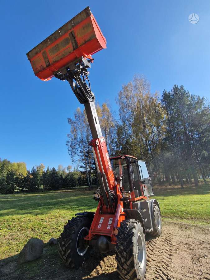 EVERUN ER2500, frontal loader