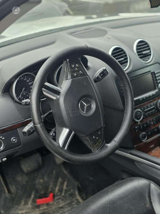 Mercedes-Benz GL420 по частям