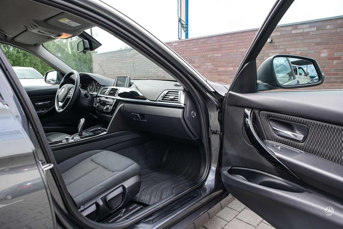 BMW 320, 2.0 l., Универсал
