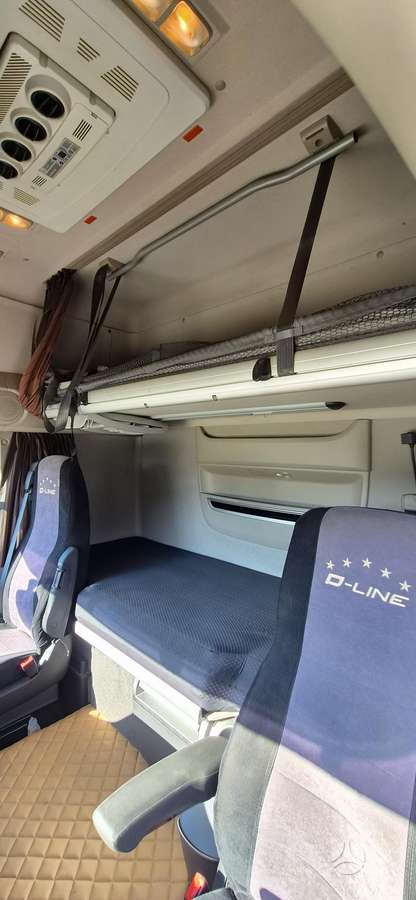 DAF XF 450, double sleeper